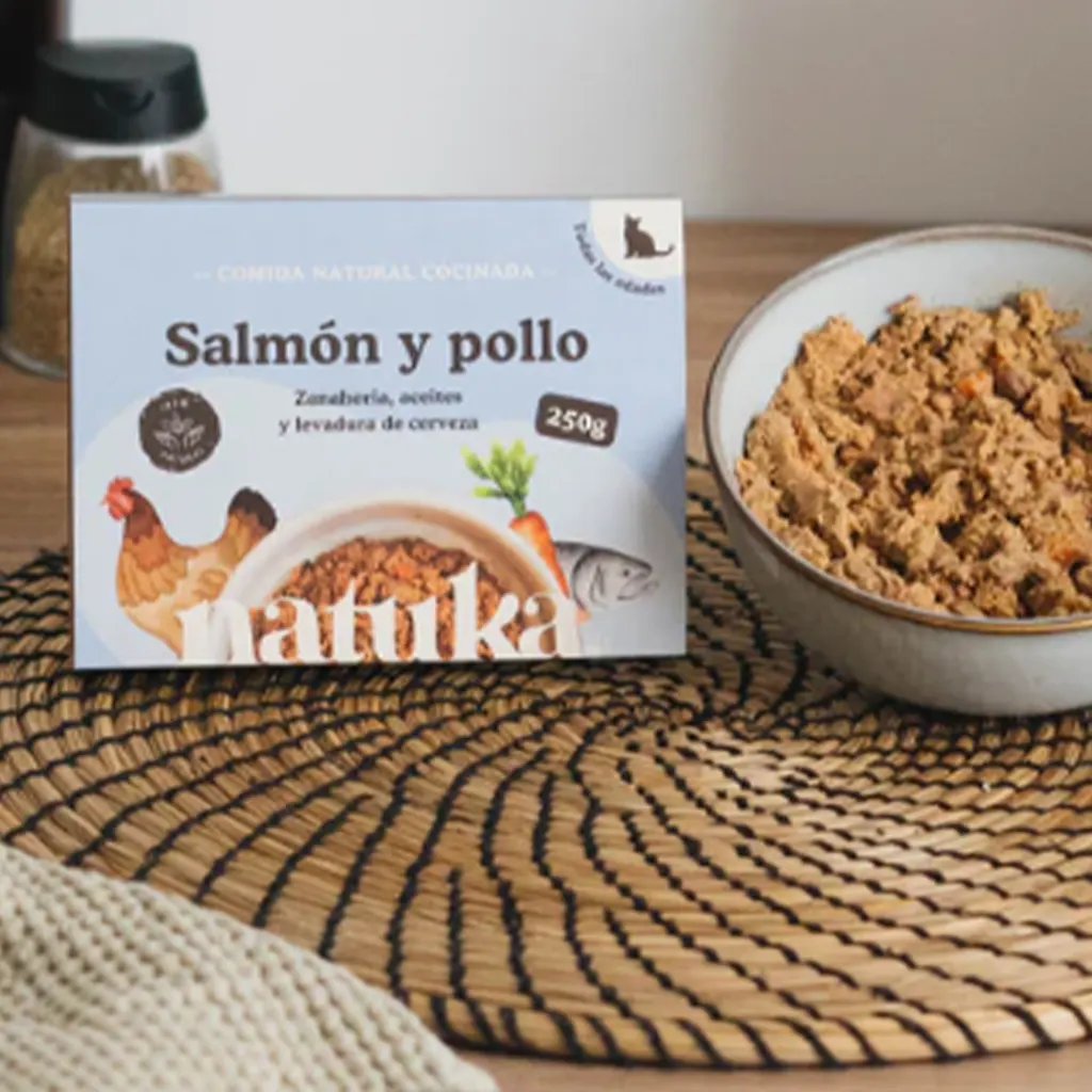 Pollo y salmón Natuka